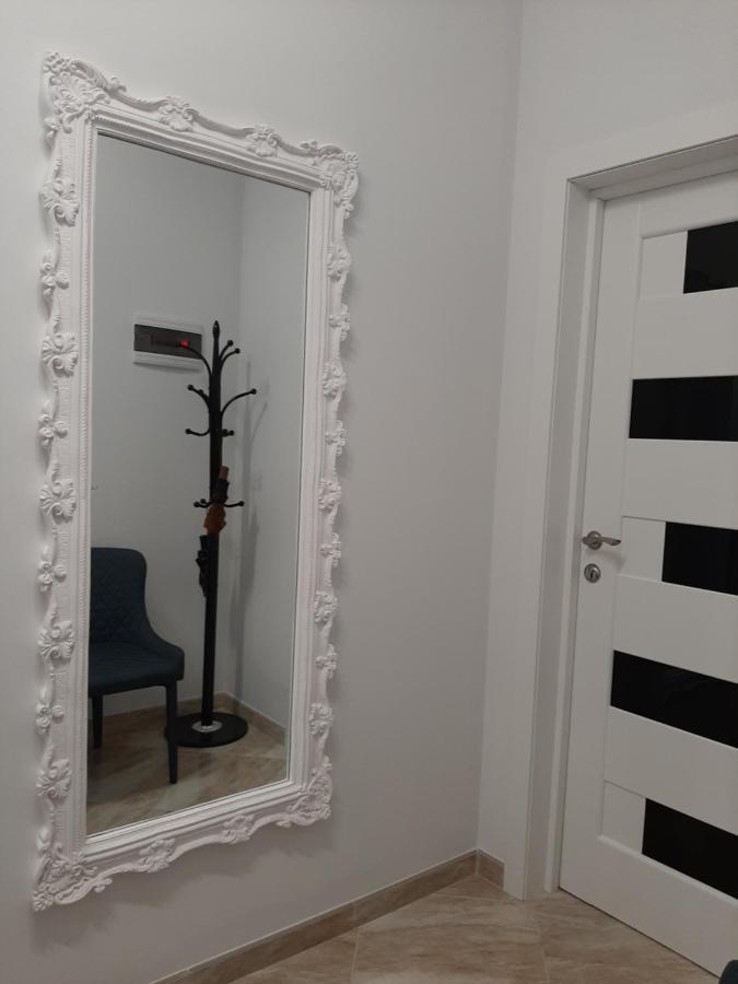 Apartment In Serbska ลวีฟ ภายนอก รูปภาพ